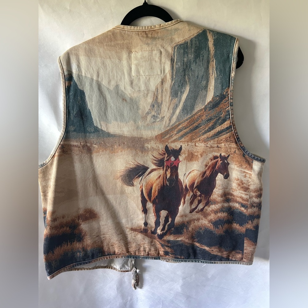 Zara Two Jeys Horse Lover Vest